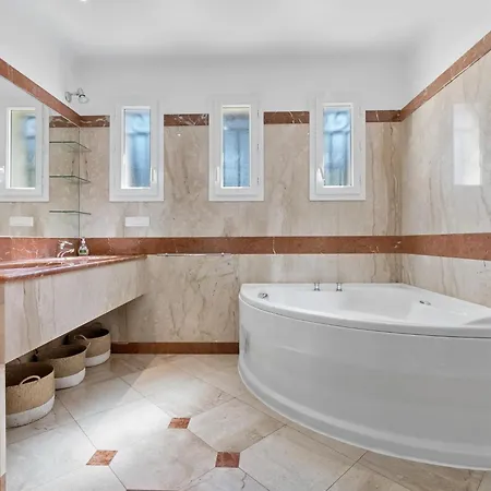 Golf Et C5 Βίλα Σαιντ-Μαξίμ